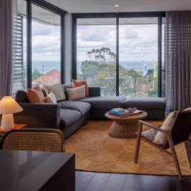 Ocean-View Apartment in Heart of Portarlington