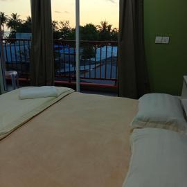 Dhiffushi Tourist Home, hotel v mestu Dhiffushi
