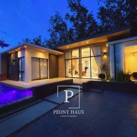 New Peony Haus Pool Villa, A Serene Long-Term Stay, готель у місті Ban Phru