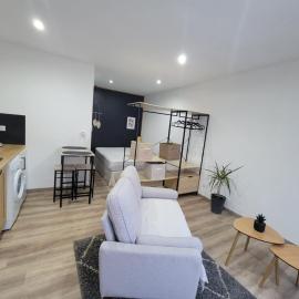 STUDIO A 2 MN DE L A75