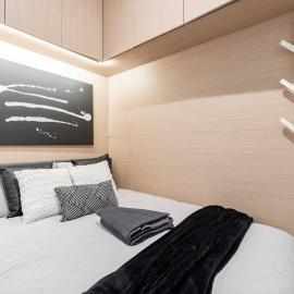 Chic Double Room with AC - Centrally Located of SYD - Near Central Station - Shared Bathroom, Hotel in Sydney