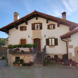 Casa rural Parriola