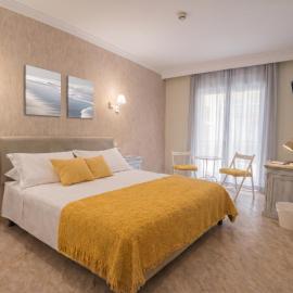 Hotel Playa del Carmen, готель у місті Барбате