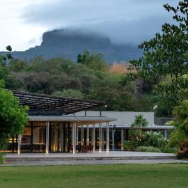 amã Stays & Trails- Casa Riviere, Karjat