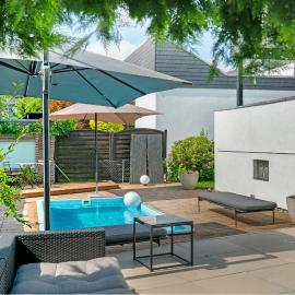 Modern House, Pool, Garden