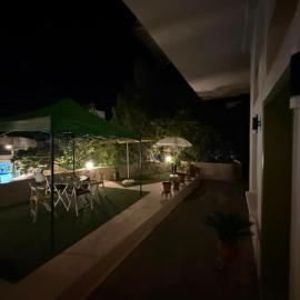 Kifa, hotel u gradu Al Bāshūrah