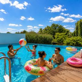 Danube Delta Villa with Pool, BBQ & Free Private Parking