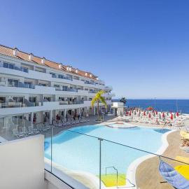 Sholeo Lodges Los Gigantes, hotel u gradu Puerto de Santjago
