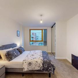 Stunning London Apartment, hotel in Thamesmead
