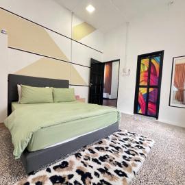 YL Legacy Homestay Paka 2 - Spacious 3 Bedroom Near Paka Beach, hotel in Paka