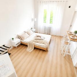Near Airport Malpensa Pvt Room with Pvt Bath and Kitchen Check-in 24h, Hotel in Legnano