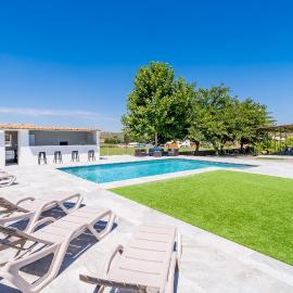 Cubo's Maipa Rural House, hotel u gradu Loha