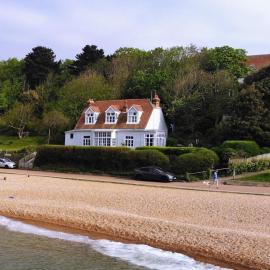 Luxury Beach House on the Whitstable Coast, Hotel in Whitstable