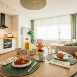 Townhouse Am Kurpark - Ferienhaus, 2 Schlafzimmer, Arcade, Wallbox, inklusive Wäsche