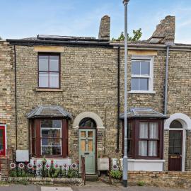 Host & Stay - The 1890 Petersfield Retreat