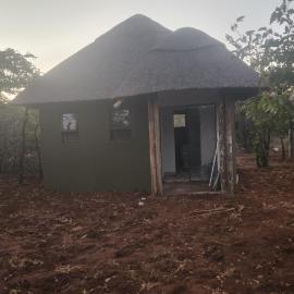 Tsetsebjwe Bush Camp, hotel u gradu Otse