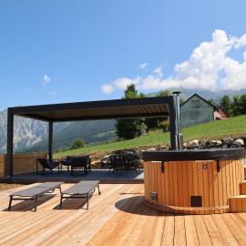 Cinque Sensi Wellness Apartments, hotelli kohteessa Braz