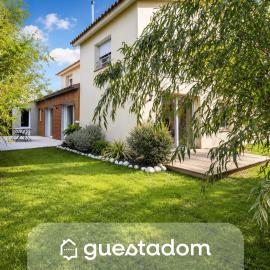 Les Gâtines - Jardin - Grand groupe, hotel di Challans