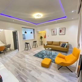 Aprils homes & apartments, khách sạn ở Ankuru