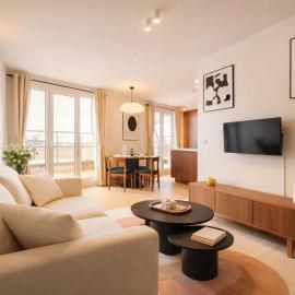 Loft with terrace jacuzzi & lift near Invalides