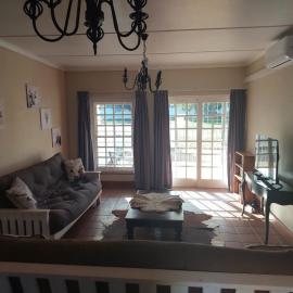 Nguni Cottage, hotel u gradu Graaff-Reinet