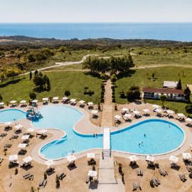 Lighthouse Golf & Spa Hotel - Mineral Pools, Premium All Inclusive, SPA & Beach Access, Free Parking, hotel di Balchik
