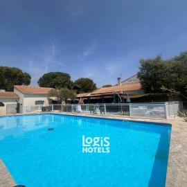 Logis Hôtel Restaurant Les Aubuns, hotel i Caissargues