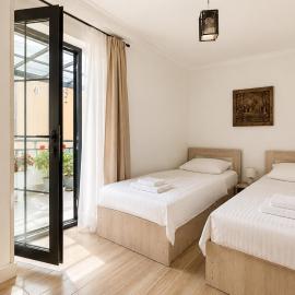 happy home, hotel in Borjomi