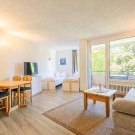 Ferienwohnpark Immenstaad am Bodensee Ein-Zimmer-Apartment 51 16, hotel in Immenstaad am Bodensee