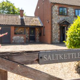 Saltkettle Sanctuary, Blakeney By Together Travel, hotel in Blakeney
