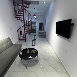 EVE's house 6 - Corinth center loft