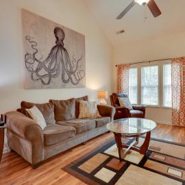 Charleston Townhome Near Credit One Stadium, готель у Чарлстоні