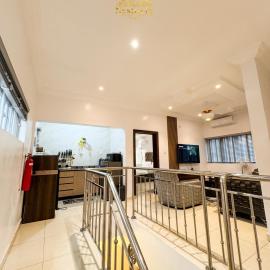 Nestoria Comfort Suites，Sagisa的飯店