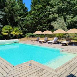 Gite de Turin, hotel din Capdrot