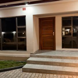 Caremore apartments, hotell i Ndola