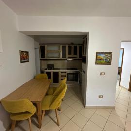 Bledis Apartments, hotel di Lushnjë