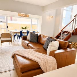 G7 Waterfront Estate Modern Coastal Stay, hotel in Swakopmund