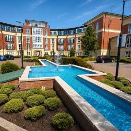 Spacious 3-Bed Apartment near Windsor Castle, hôtel à Windsor