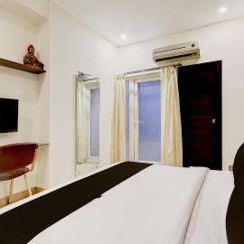 Townhouse Hotel Sec- 54 Golf Course Road、グルガオンのホテル