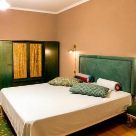 Vintage 4BR Borjomi Hideaway, hotel a Borjomi