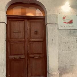 B&B Rosy
