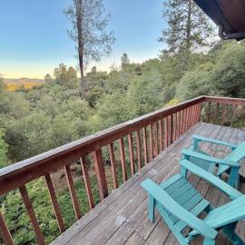 Forest Ridge Cabin - Pet Friendly - Sleeps 10, hotel a Ahwahnee