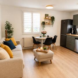 Modern 3 Bedroom Apartment Free Parking Fast WiF, hotel Solingenben