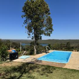 Rancho AYA Piscina AQUECIDA com vista para o Lago、Alexâniaのホテル