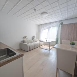 See 3 - Schönes 2-Zimmer Appartement mit Parkplatz und Seezugang, hotel a Sankt Kanzian