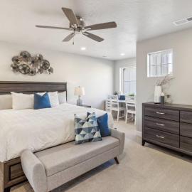 Beautiful 3BR Home Near Zion - Heated Pool & Pickleball, hotel v mestu Washington