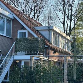 Spacious and bright apartment for 4 persons - Free parking, hotel in Soest