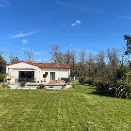 Nature, calme et Canal du Midi à portée de main