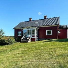 8 person holiday home in Kristdala, hotel i Kristdala