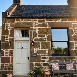 Stone Cottage Relax & Unwind, Cosy Cinema Retreat, hotel in Laurencekirk